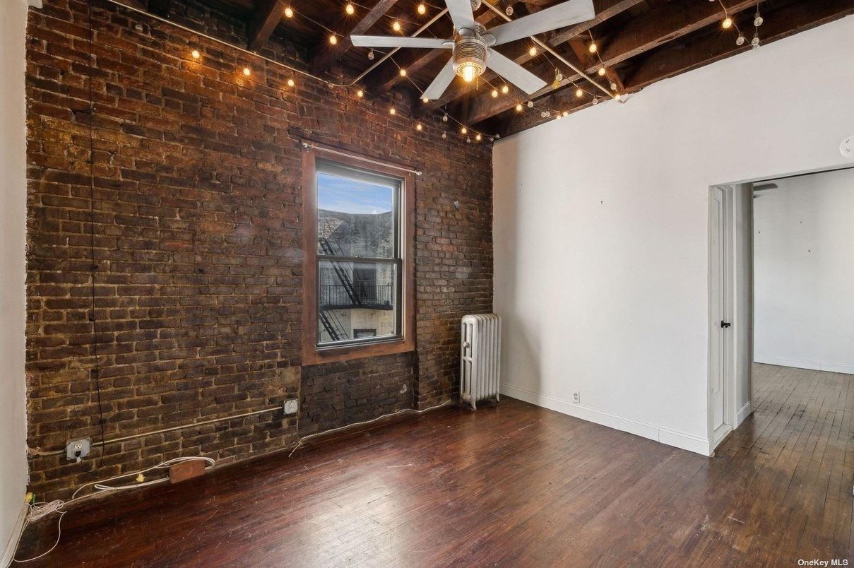 Empty room, Interior, Stone Walls, Wood Texture Flooring