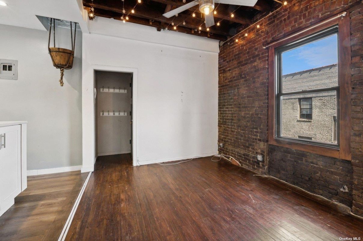 Empty room, Interior, Stone Walls, Wood Texture Flooring