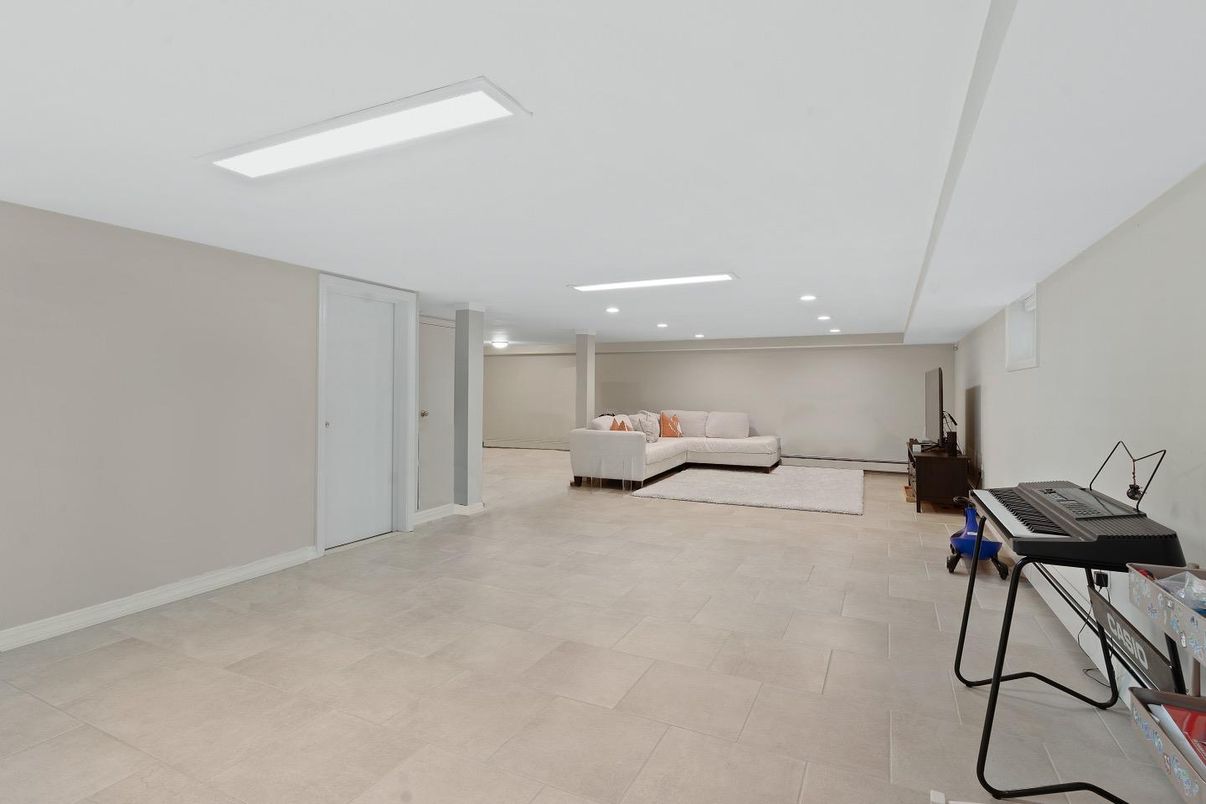 Interior, Living room, Recessed Lighting