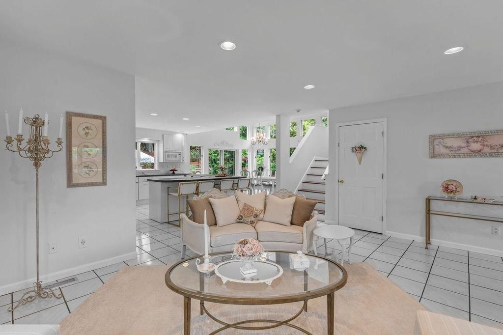 Interior, Kitchen, Living room, Recessed Lighting