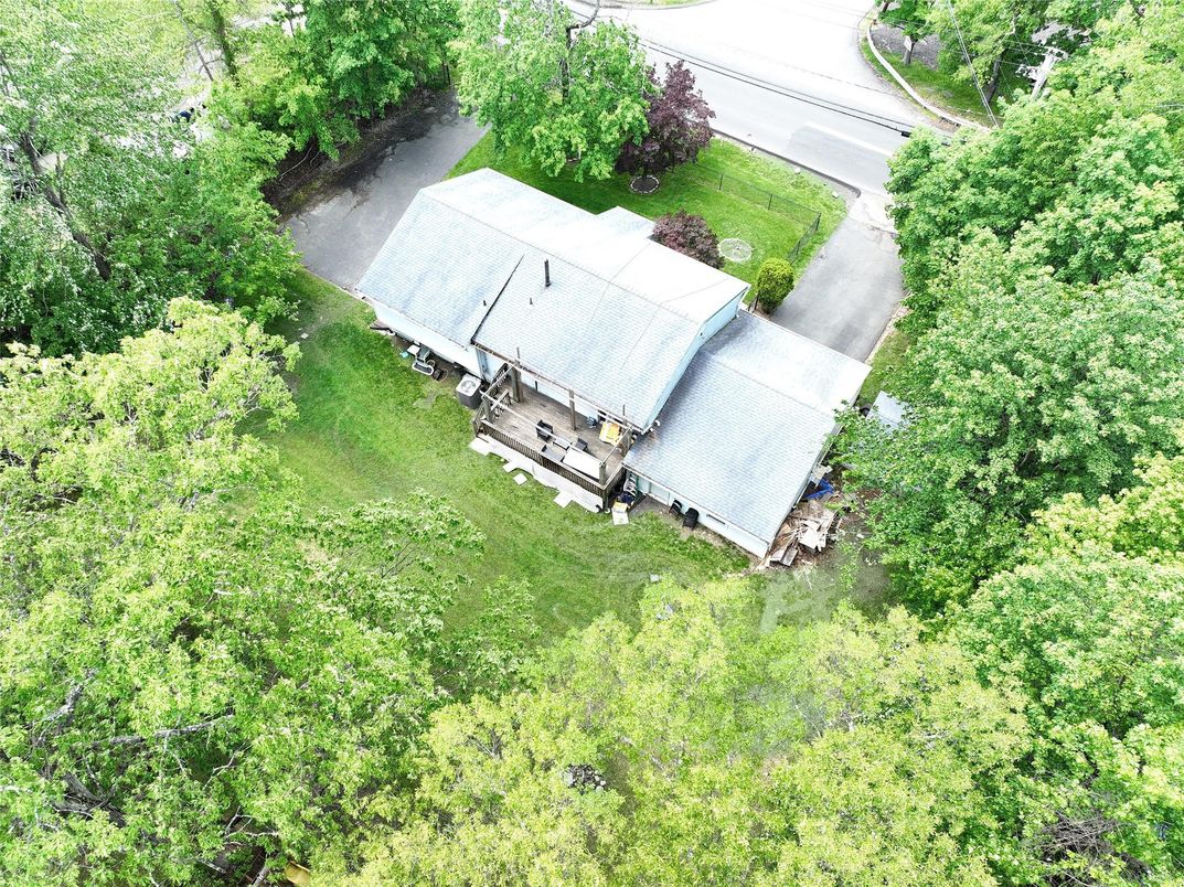 Exterior, Drone