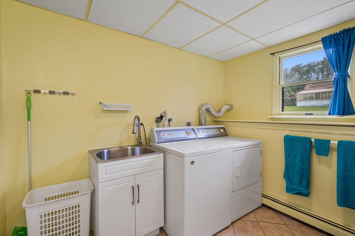 Interior, Washer