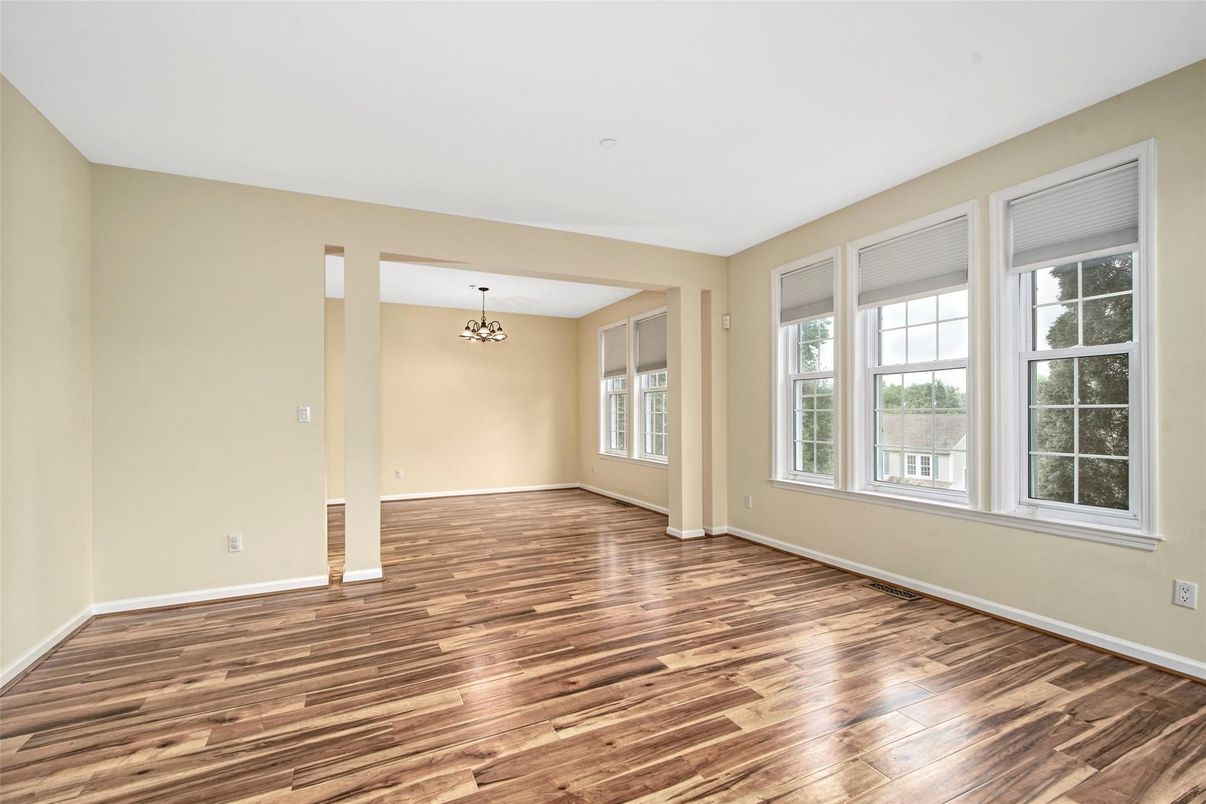 Chandelier, Empty room, Interior, Wood Texture Flooring