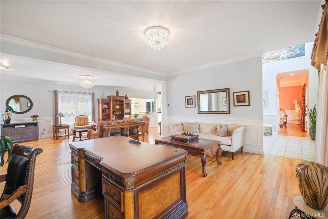 Chandelier, Dining room, Interior, Living room, Recessed Lighting, Wood Texture Flooring