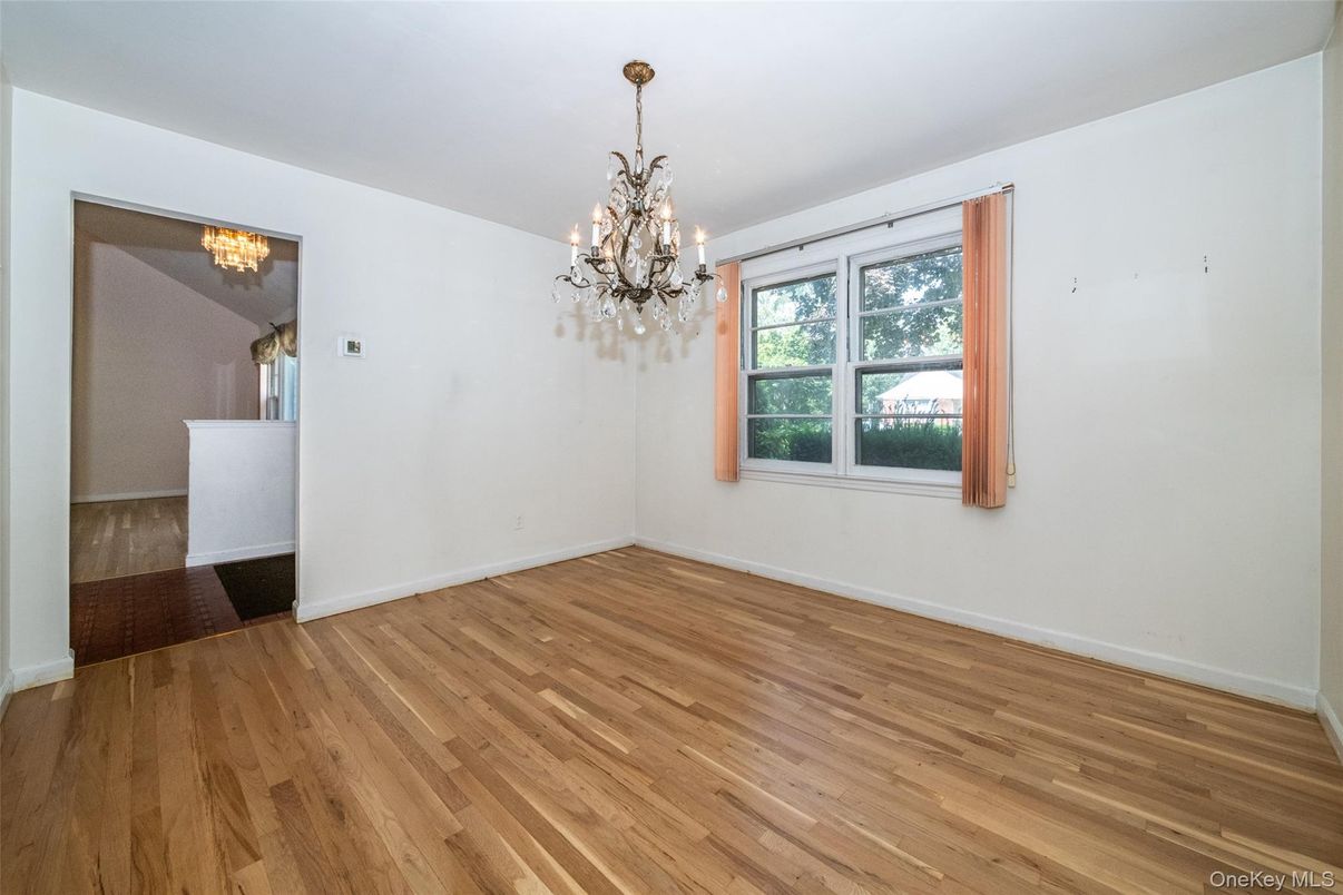 Chandelier, Empty room, Interior, Wood Texture Flooring