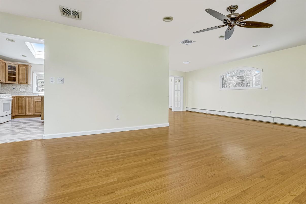 Empty room, Interior, Kitchen, Recessed Lighting, Wood Texture Flooring