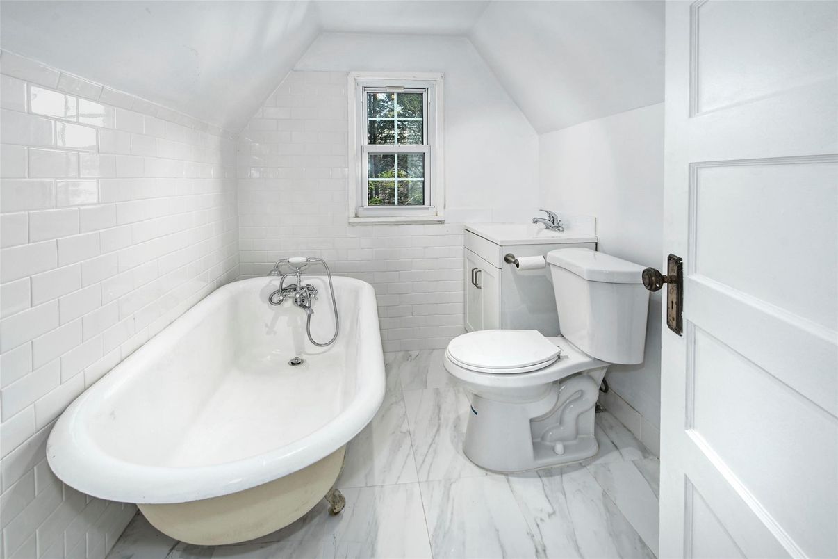 Bathroom, Free Standing Baths, Interior, Marble