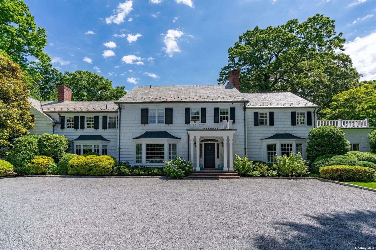 Exterior, Facade, Georgian