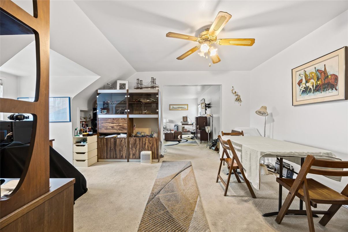 Dining room, Interior