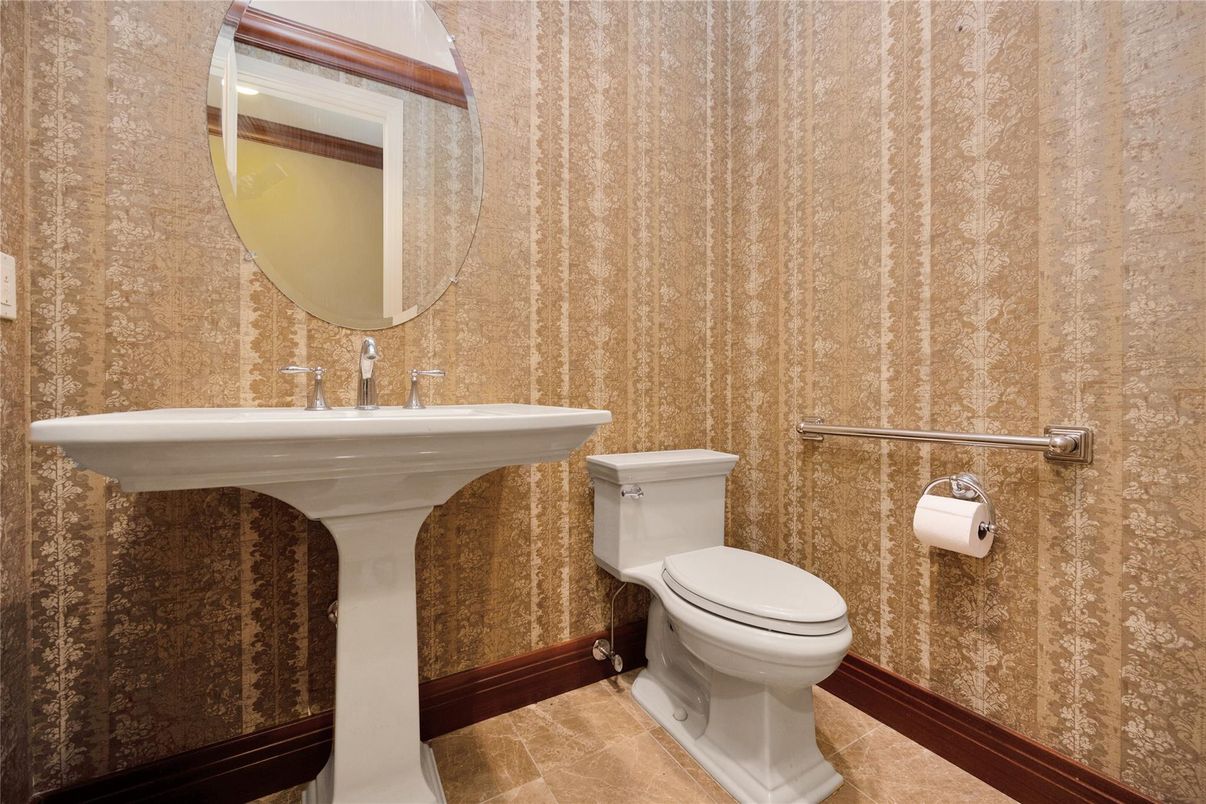 Bathroom, Interior
