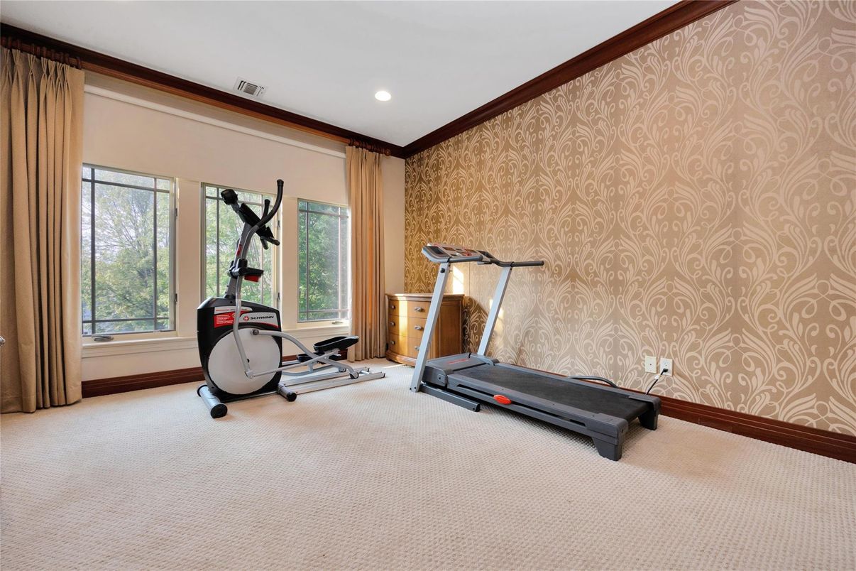 Fitness Equipment, Interior, Recessed Lighting