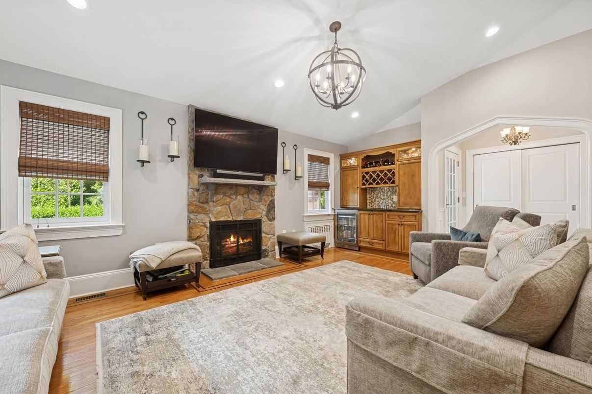 Chandelier, Fireplace, Interior, Living room, Recessed Lighting, Wood Texture Flooring