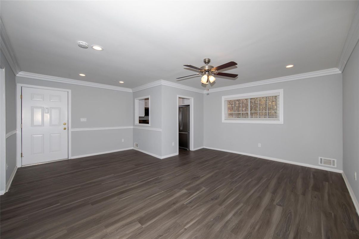 Empty room, Interior, Recessed Lighting, Wood Texture Flooring