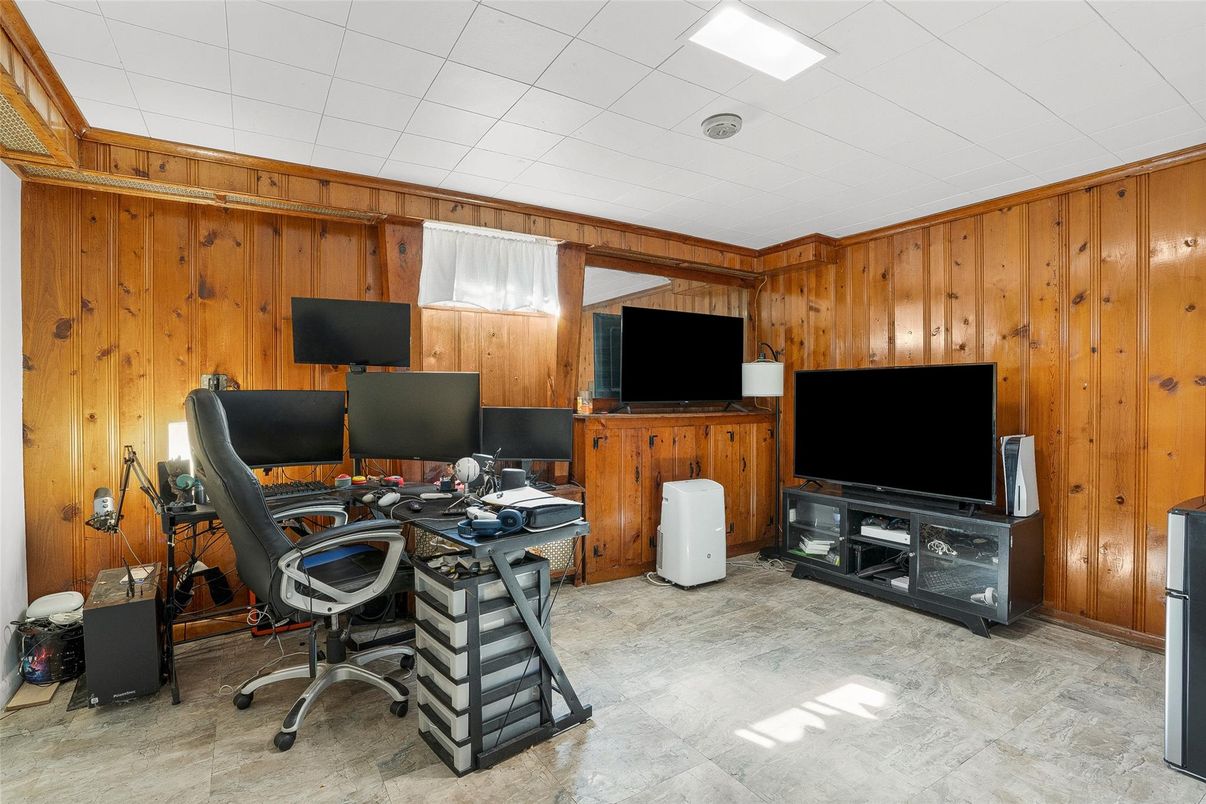 Home Office, Interior, Wooden Walls