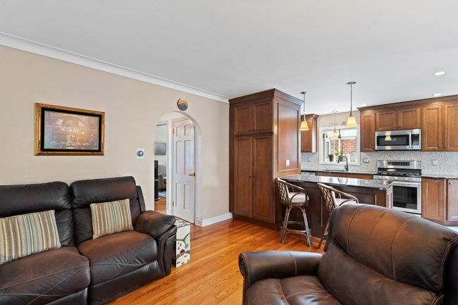 Interior, Kitchen, Living room, Pendant Lights, Recessed Lighting, Stainless Steel Appliances, Wood Texture Flooring