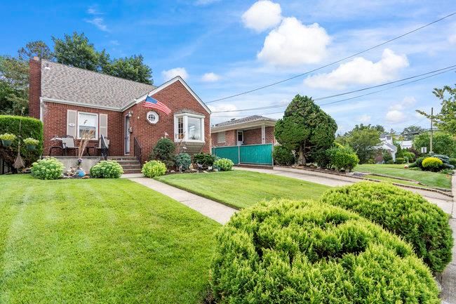 Backyard, Exterior, Facade, Brick Facade, Tudor Revival