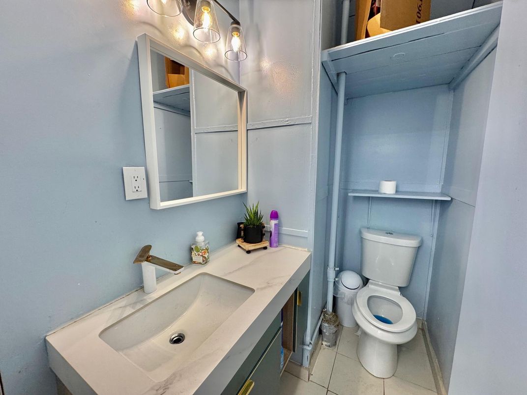 Bathroom, Interior