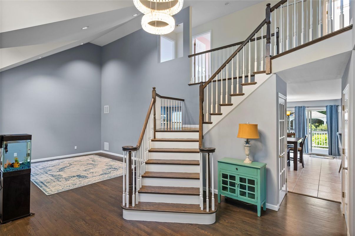 Interior, Pendant Lights, Recessed Lighting, Wood Texture Flooring