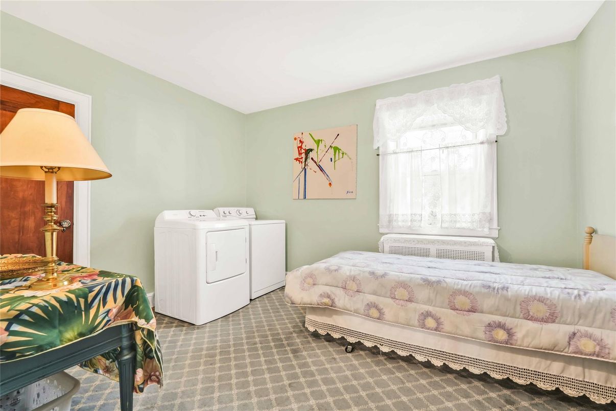 Bedroom, Interior, Washer