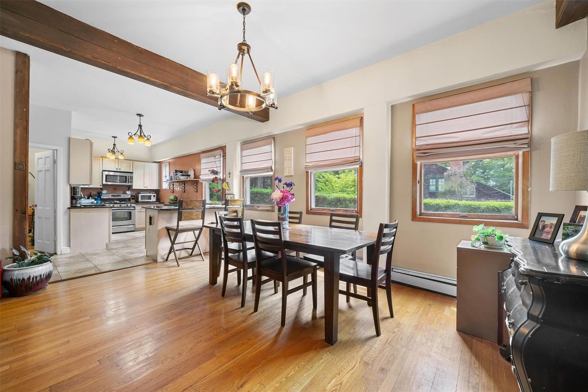 Chandelier, Dining room, Interior, Kitchen, Stainless Steel Appliances, Wood Texture Flooring