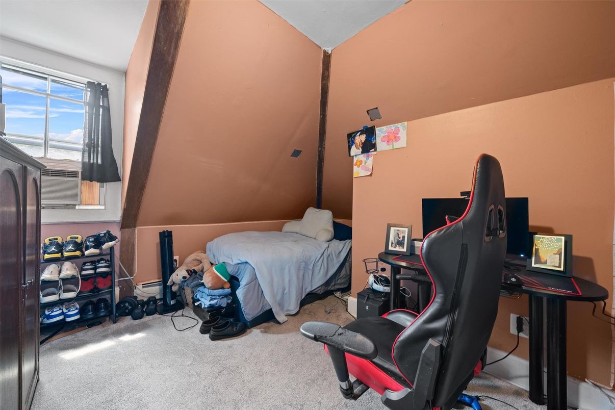 Bedroom, Fitness Equipment, Home Office, Interior