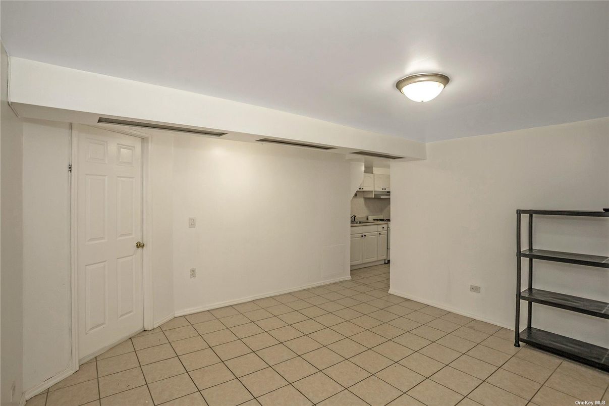 Empty room, Interior, Kitchen