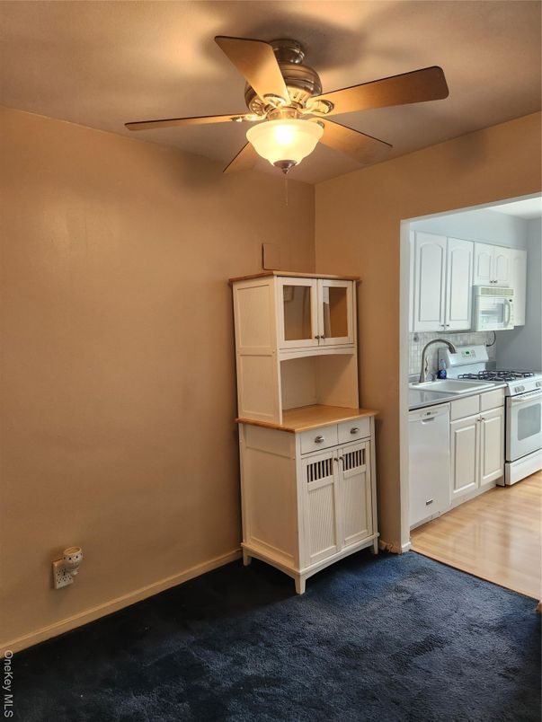 Interior, Kitchen, Washer