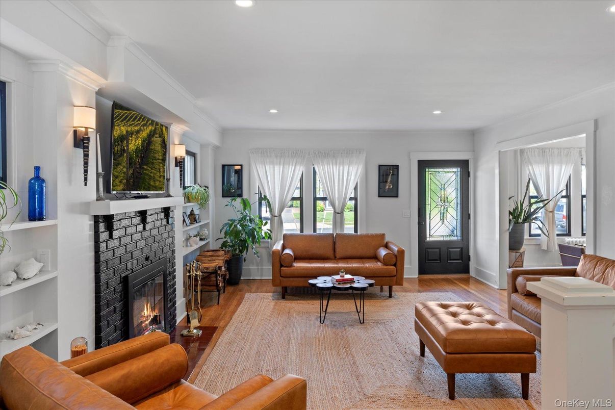 Fireplace, Interior, Living room, Recessed Lighting, Wood Texture Flooring