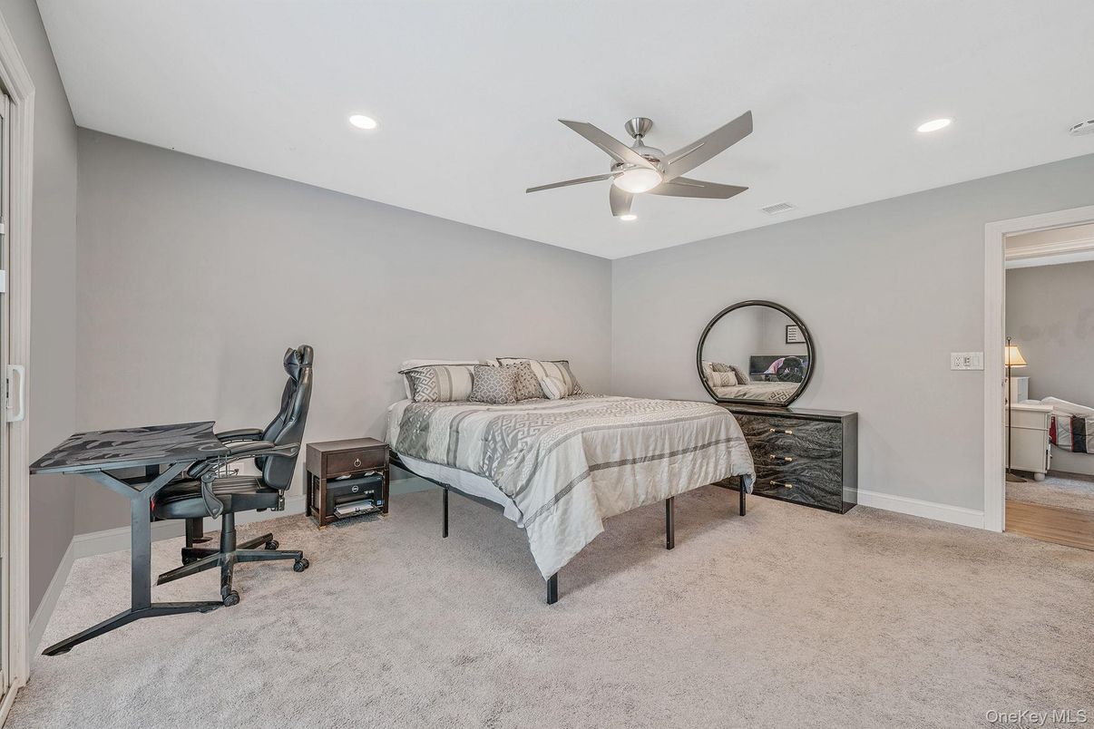 Bedroom, Home Office, Interior, Recessed Lighting