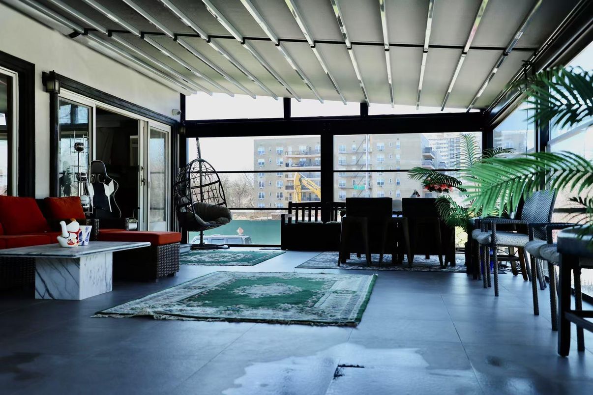 Dining room, Interior