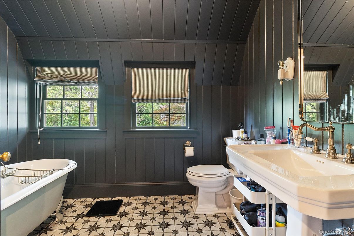 Bathroom, Free Standing Baths, Interior