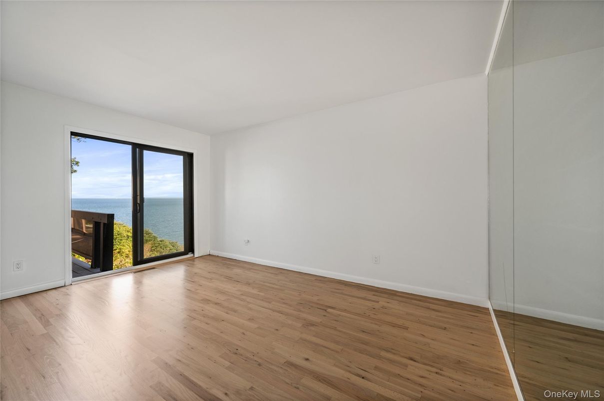 Empty room, Interior, Water, Wood Texture Flooring