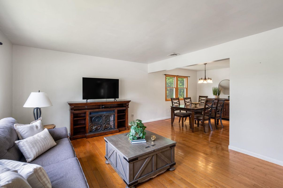Dining room, Interior, Living room, Pendant Lights, Wood Texture Flooring