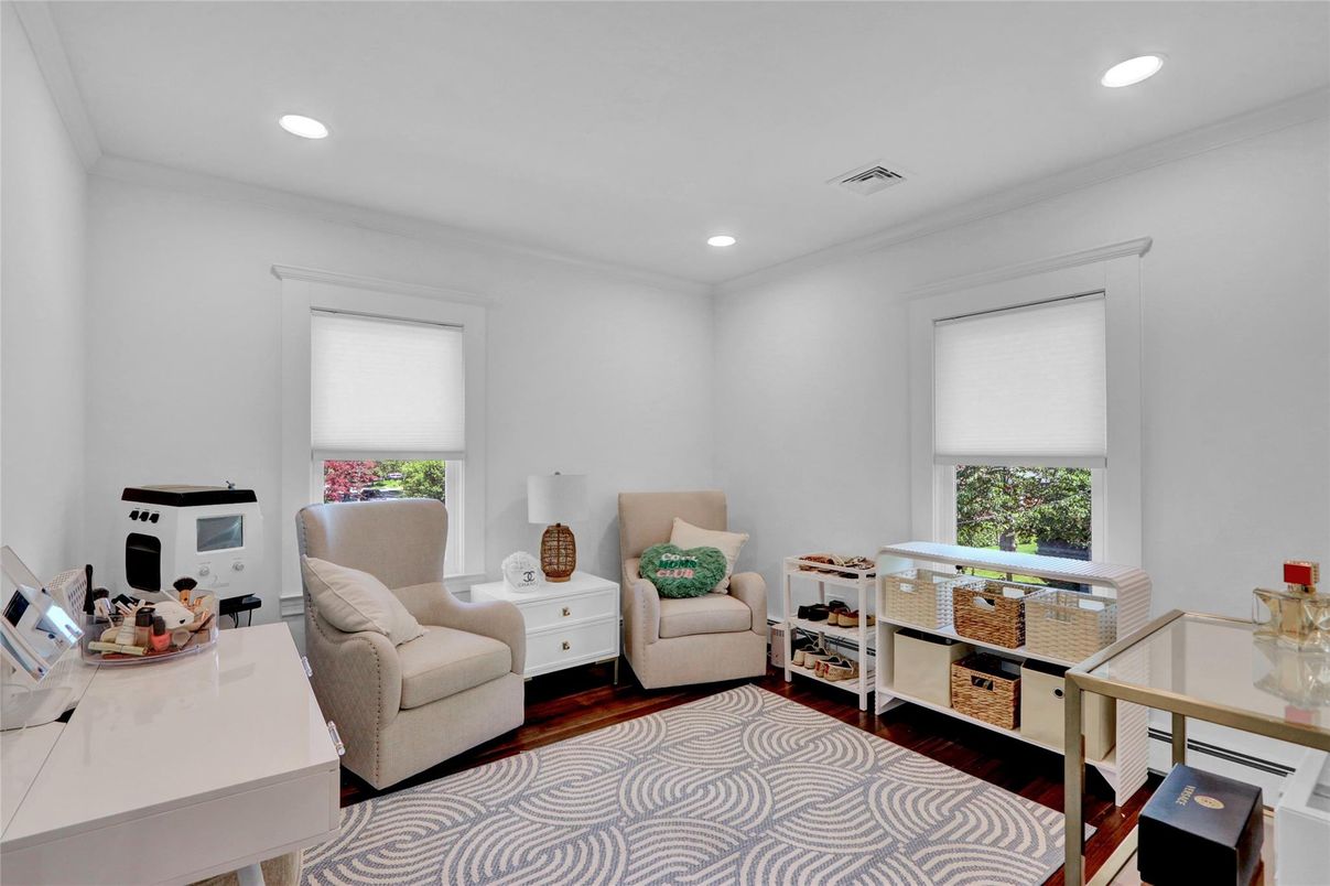 Home Office, Interior, Recessed Lighting, Wood Texture Flooring