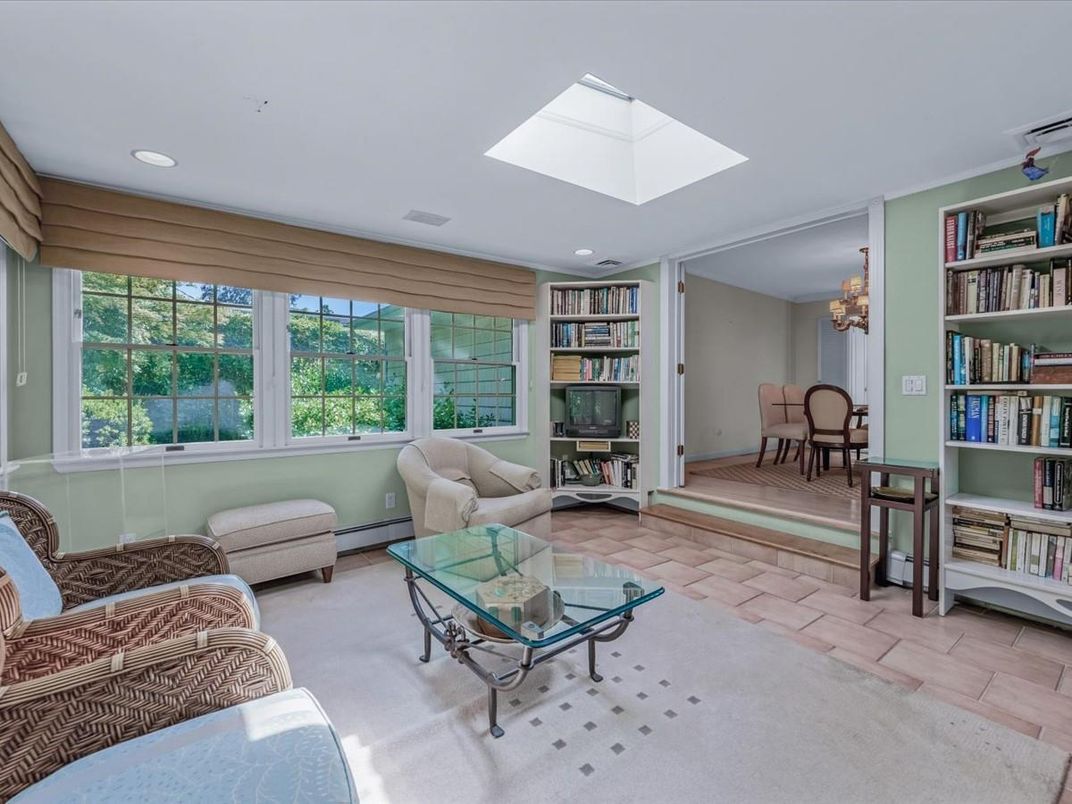 Chandelier, Dining room, Interior, Living room, Recessed Lighting