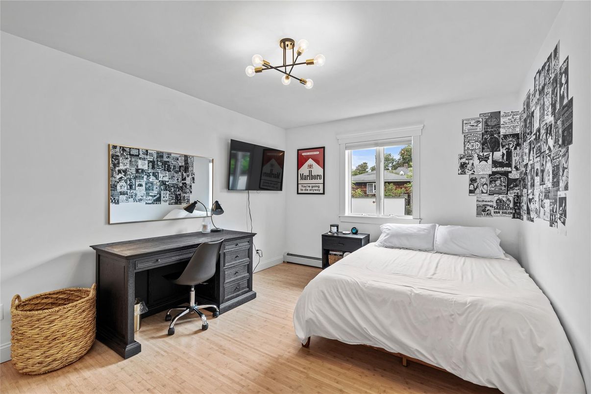 Bedroom, Home Office, Interior, Pendant Lights, Wood Texture Flooring