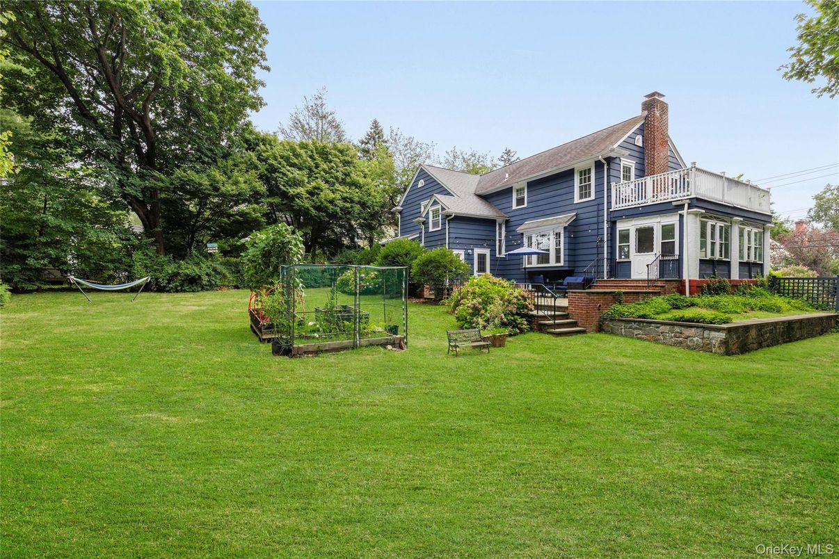 Backyard, Exterior, Playground