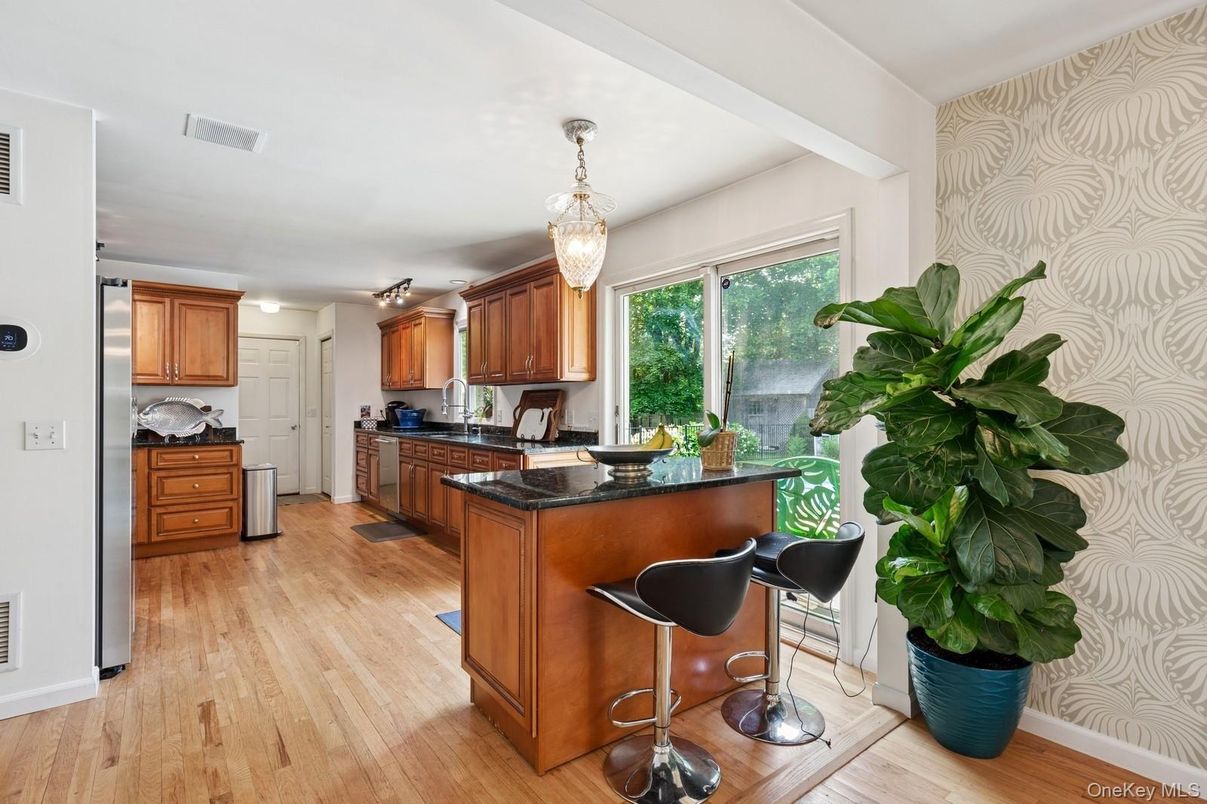 Interior, Kitchen, Pendant Lights, Wood Texture Flooring
