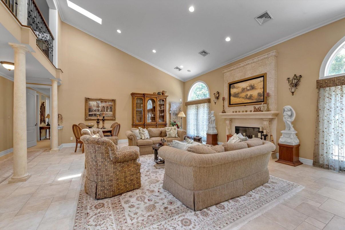 Fireplace, Interior, Living room, Recessed Lighting