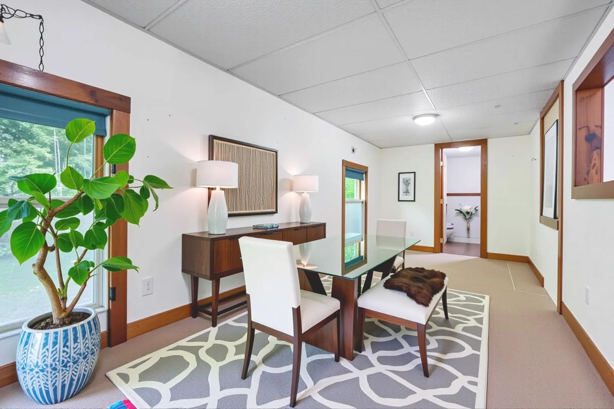 Dining room, Interior