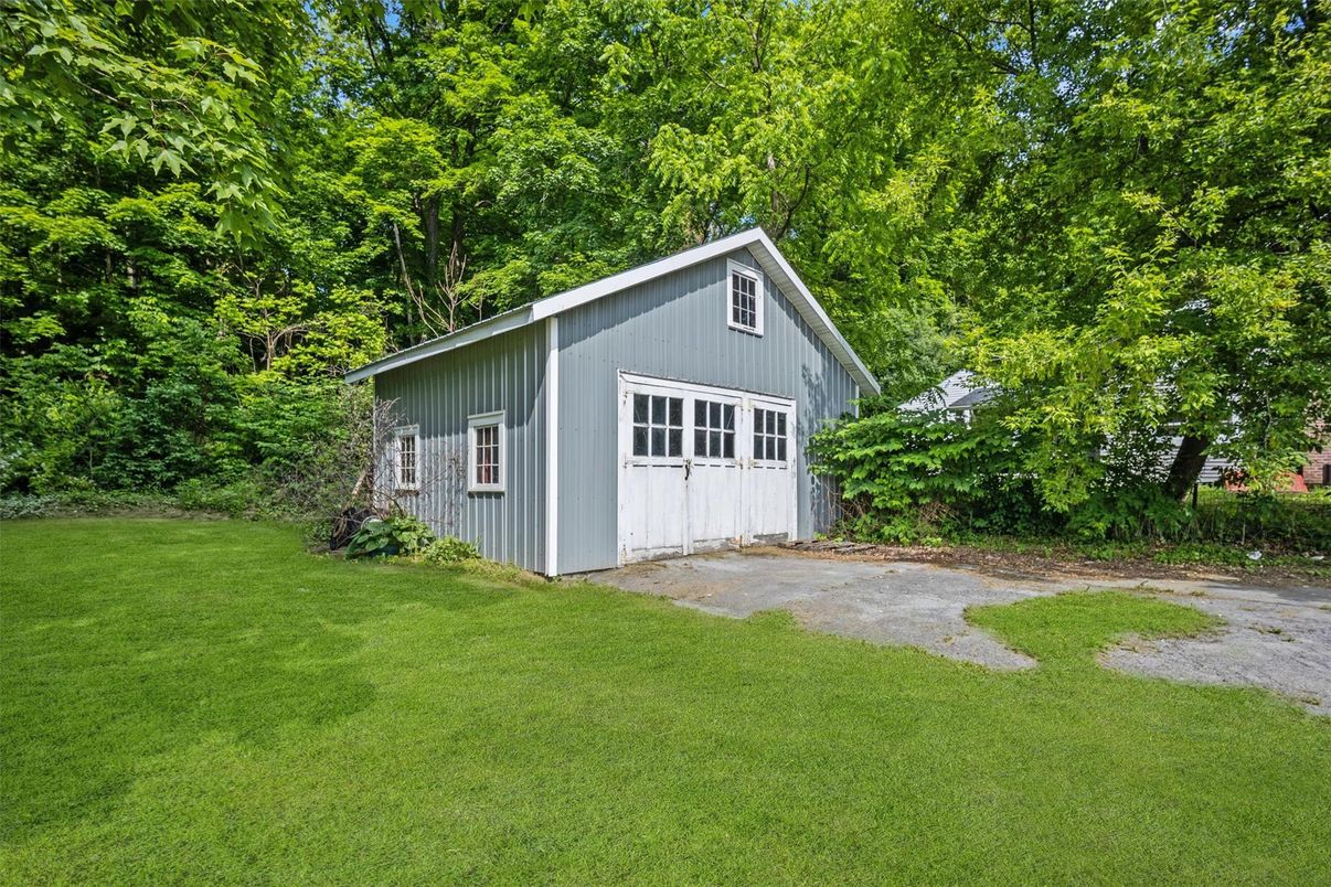 Backyard, Detached Garage, Exterior