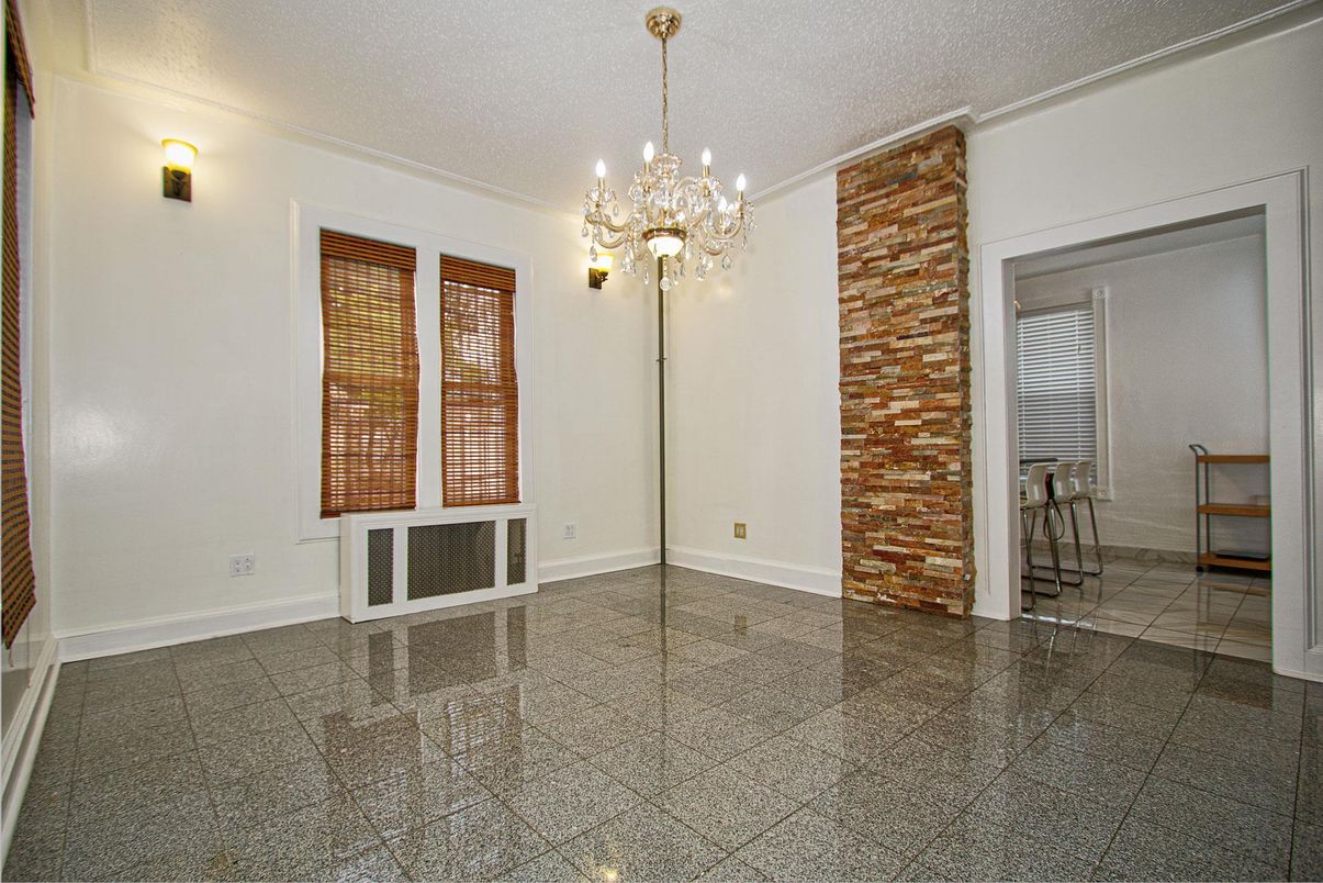 Chandelier, Empty room, Interior