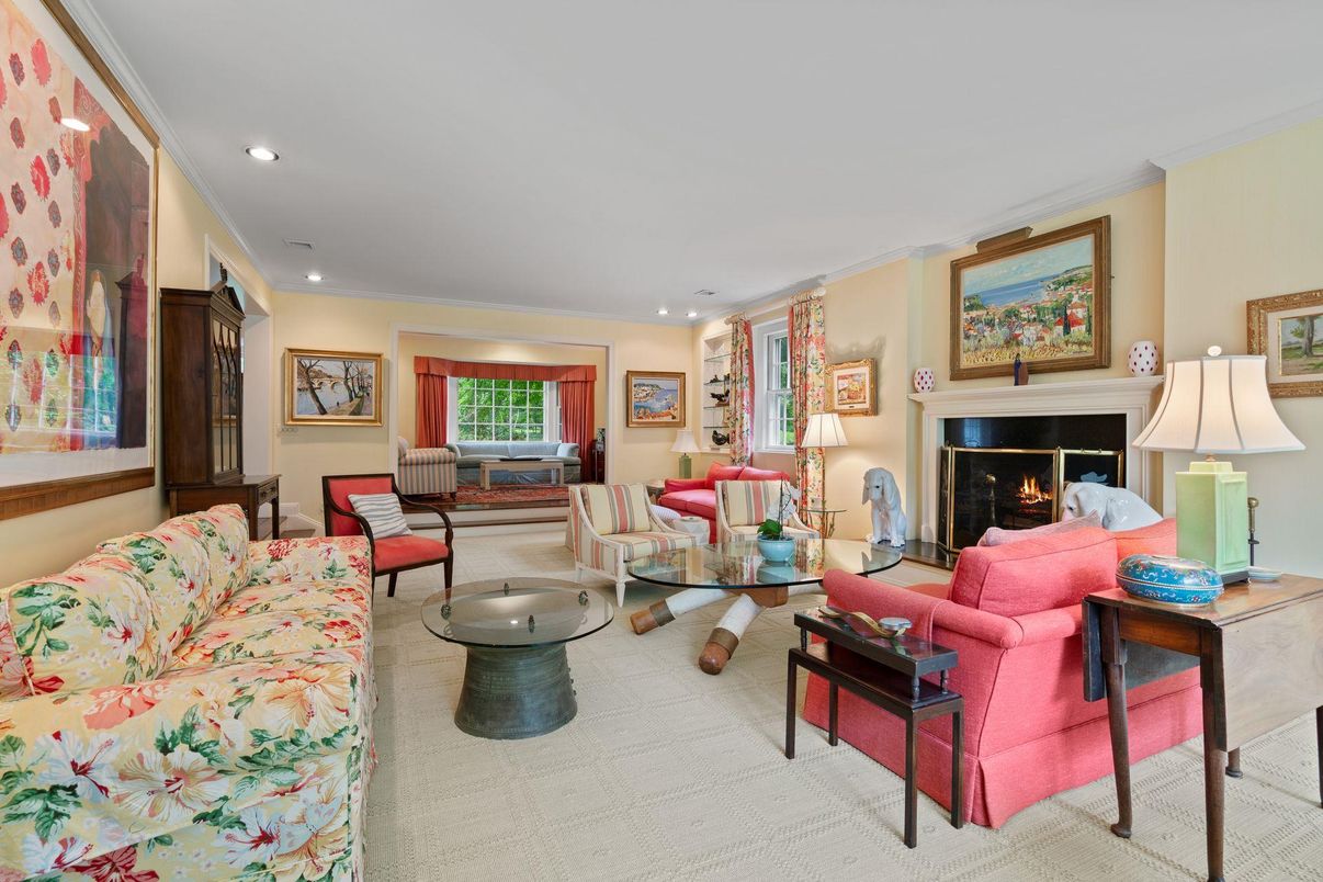 Fireplace, Interior, Living room, Recessed Lighting