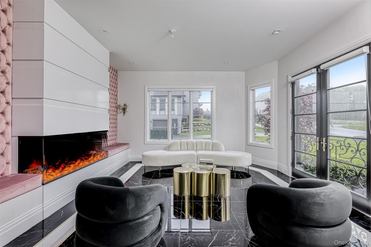 Fireplace, Interior, Living room, Recessed Lighting