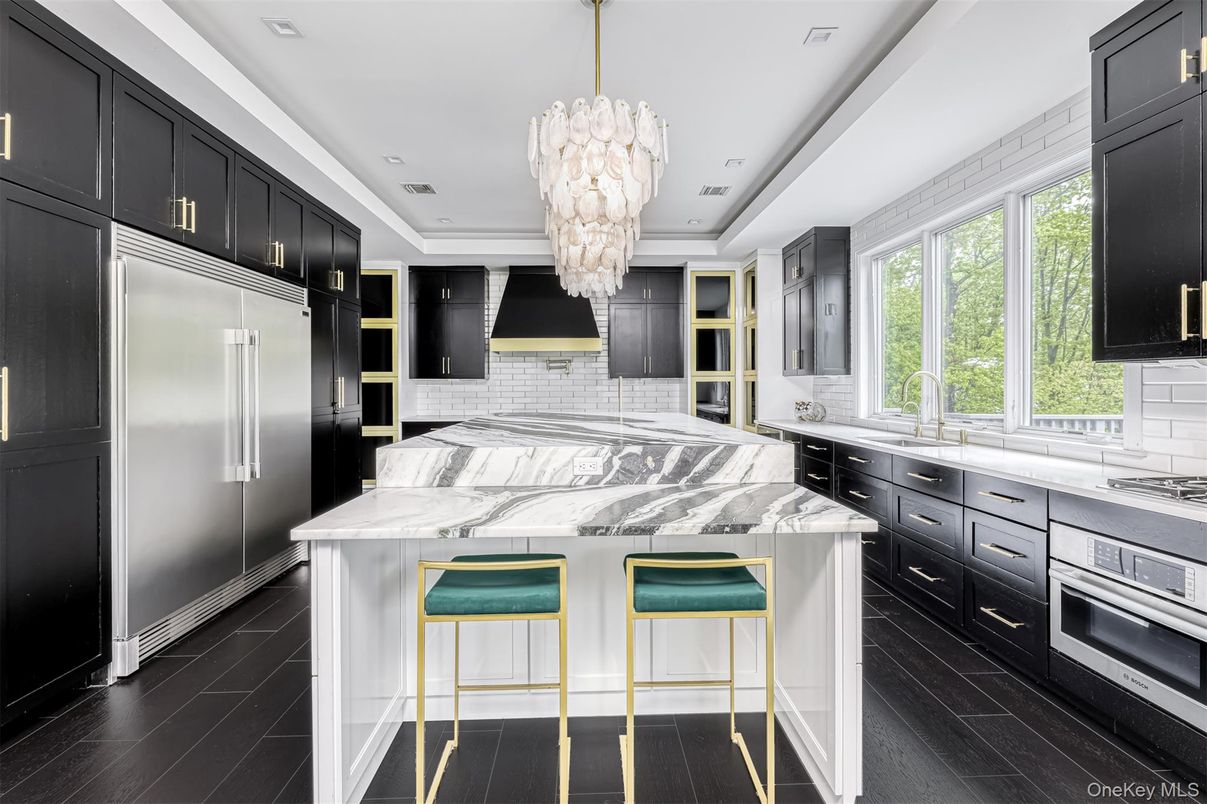 Chandelier, Interior, Kitchen, Recessed Lighting, Stainless Steel Appliances, Wood Texture Flooring