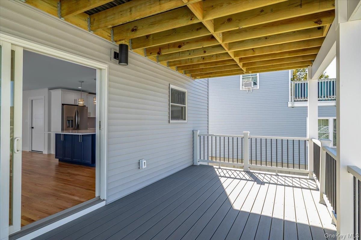 Exterior, Kitchen, Stainless Steel Appliances, Wooden Beams, Wood Texture Flooring