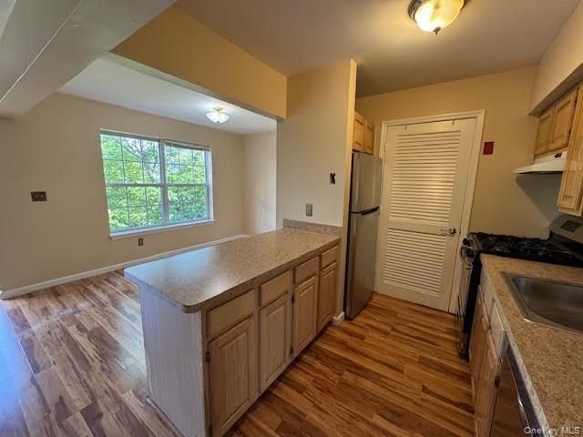 Interior, Kitchen, Wood Texture Flooring