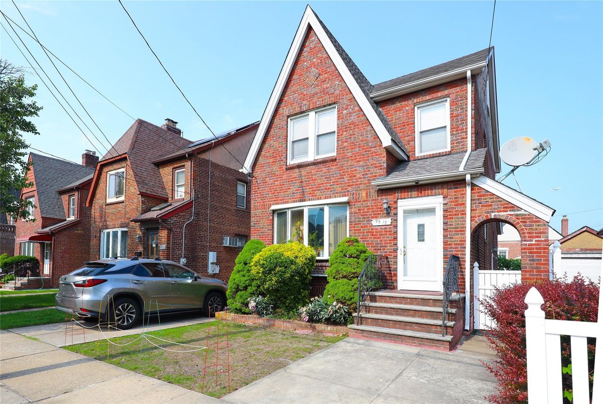 Exterior, Facade, Brick Facade, Tudor Revival