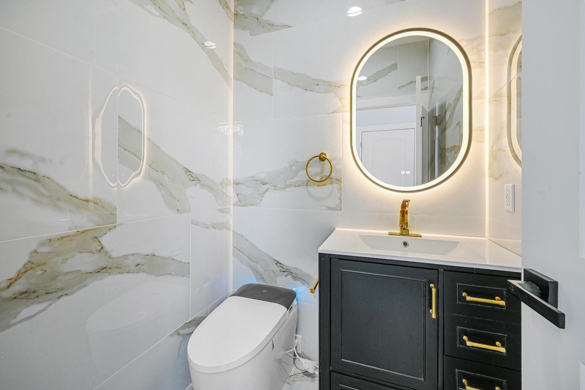 Bathroom, Interior, Marble Walls