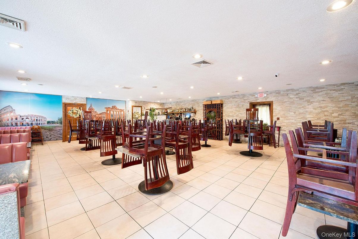 Dining room, Interior, Recessed Lighting, Stone Walls